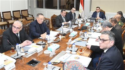 الحكومة تصدر حزمة من الإجراءات لدفع عجلة الاستثمار السياحي