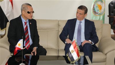 وزير «الزراعة» يبحث فتح السوق الفلبيني أمام المحاصيل المصرية