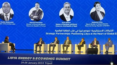 مصر وليبيا توقعان مذكرة تفاهم للتعاون في مجالات البترول والغاز والتعدين