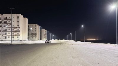 إطلاق التيار الكهربائي بمشروعات سكنية وتوسعات عمرانية بمدينة قنا الجديدة