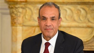 وزير «الخارجية» يبحث مع نظيره الإماراتي التطورات الإقليمية ذات الاهتمام المشترك