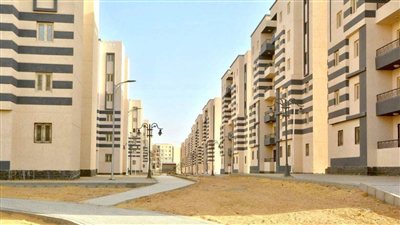 وزيرة «الإسكان» تتابع مستجدات مشروعات مدينة السويس الجديدة