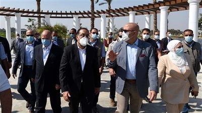 رئيس الوزراء يتفقد مشروع تطوير بحيرة عين الصيرة