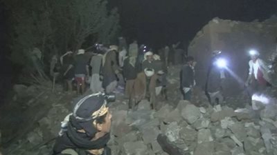 بالفيديو.. مقتل 9 أشخاص في القصف السعودي الأخير على اليمن