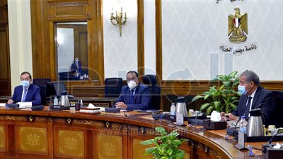 مدبولى يبحث سيناريوهات مواجهة تداعيات ارتفاع أسعار الوقود والسلع عالميًا