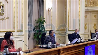 «مدبولى» يتابع الموقف التنفيذى للمشروعات التنموية والخدمية بالبحيرة