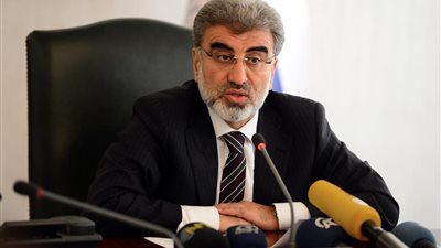 الانتهاء من التحكيم بين 