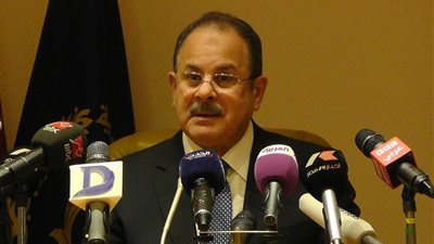 وزير الداخلية يردّ الجنسية المصرية لـ 14 شخصا