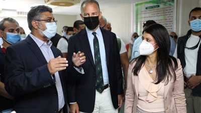 «المشاط» تتفقد 3 مشروعات تنموية للوكالة الأمريكية للتنمية الدولية بالأقصر