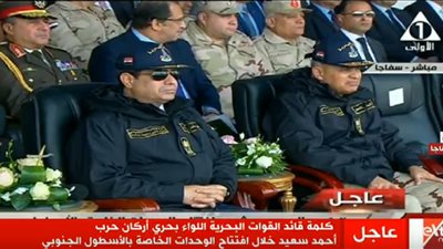 السيسي يشهد افتتاح الوحدات الخاصة بالأسطول البحري (صور)