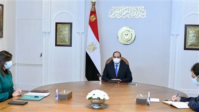 السيسي يطمئن على سلامة وأوضاع الجالية المصرية في أوكرانيا