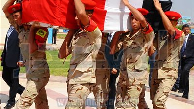 وصول جثمان المستشار هشام بركات النائب العام إلى مثواه الأخير