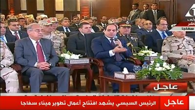 السيسي يأمر بأطقم موسمية للجمارك بميناء سفاجا بدلا من العمالة الدائمة