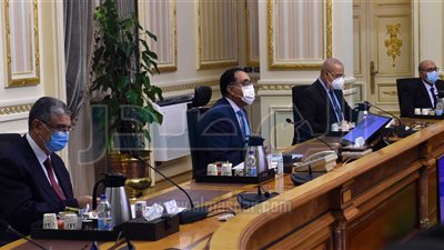 رئيس الوزراء يتابع موقف إعداد الاشتراطات البنائية الجديدة