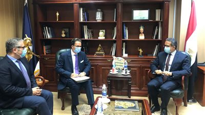 فرنسا تستأنف الرحلات السياحية إلى مصر.. أكتوبر المقبل