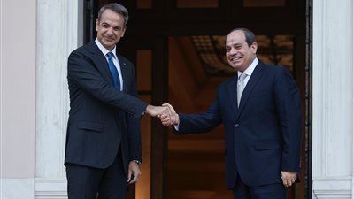 السيسي يبحث مع رئيس وزراء اليونان سبل تعزيز العلاقات الثنائية