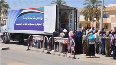 القوات المسلحة تدفع بسيارات لبيع المواد الغذائية بقليوب