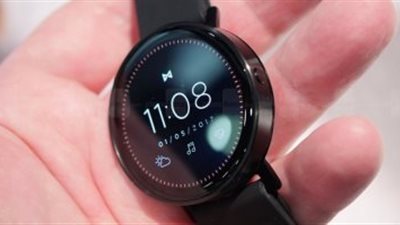 مقاومة للماء حتى عمق 50 مترا.. ساعة ذكية ترصد حالتك الصحية