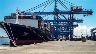 تداول 23 سفينة بضائع وحاويات بموانئ بورسعيد