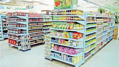 الحكومة تنفى وجود نقص في السلع الغذائية الأساسية