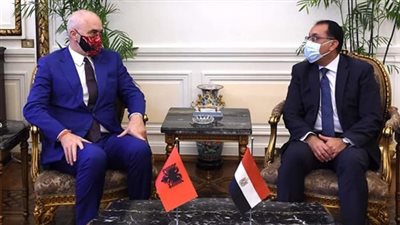 مدبولى يوجه بدراسة مقترح تسيير رحلات مباشرة بين القاهرة وتيرانا