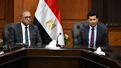 وزير الشباب والرياضة يبحث أوجه التعاون مع رئيس معهد التخطيط القومي 