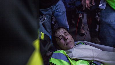 بالفيديو.. 7 جرحى خلال مظاهرات عُمَّالية في 