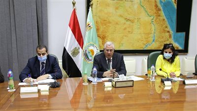 وزير الزراعة يبحث مع وفد الايفاد المشروعات المشتركة وآفاق التعاون