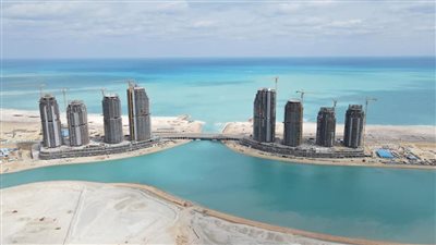 وزير الإسكان يتابع الموقف التنفيذى للمشروعات بمدينة العلمين الجديدة