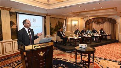 نائب وزير الإسكان: توفير خدمات مياه الشرب والصرف يحسن مستوى معيشة الشعوب