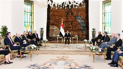 الرئيس السيسي يستقبل وفداً من الكونجرس الأمريكي  