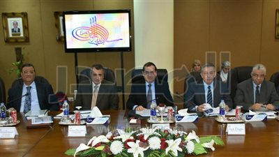 الملا: تقارير المؤسسات العالمية في الكشف عن البترول في مصر 