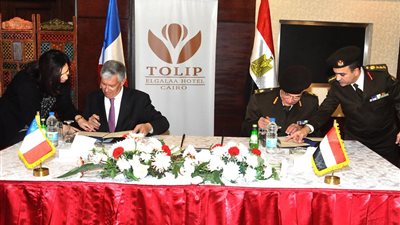 توقيع بروتوكول للتعاون في المجال الطبى بين القوات المسلحة وفرنسا