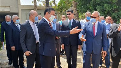 زيارات ميدانية موسعة لرئيس البنك الزراعى لتقديم التسهيلات للمزارعين