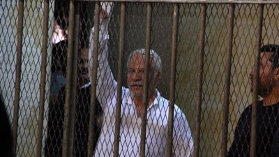 حبس محافظ الشرقية السابق 4 سنوات لإتهامه بالتظاهر بدون تصريح