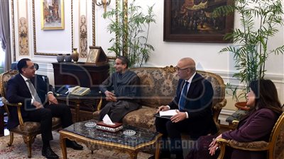 «مدبولي» يبحث مع محمد العبار فرص التوسع فى الاستثمارات بمصر