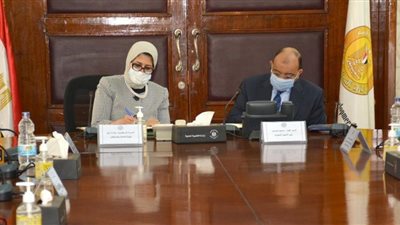 وزير التنمية المحلية: 120 مليون جنيه لدعم الخدمات الصحية فى قنا وسوهاج