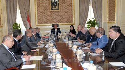 مجلس الوزراء : إتفاق مبدئى على تسوية المديونية الدولارية على المستثمرين لدى البنوك