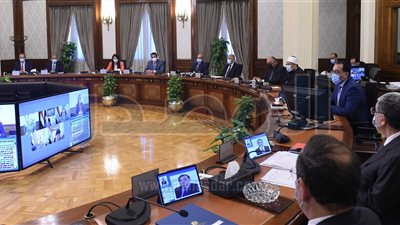 مجلس الوزراء يوافق على تمويل تجاري لـ«سكك حديد مصر» لشراء 50 جراراً جديدًا 