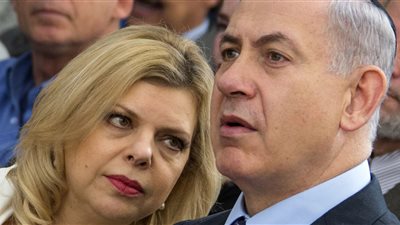 التحقيق مع زوجة نتنياهو في تلقّيها هدايا من أثرياء