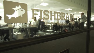 تطبيق لصيد الأسماك ينافس أكبر شركات التكنولوجيا بالعالم