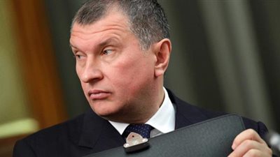 مبعوث الحكومة الروسية يصل القاهرة لبحث سبل التعاون بين البلدين