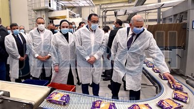 رئيس الوزراء يتفقد المنطقة الاستثمارية «بيراميدز لتنمية المناطق الصناعية»