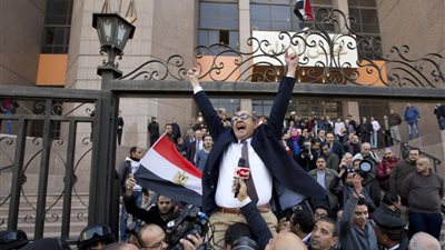 أول تعليق من خالد علي بعد تأييد مصرية تيران وصنافير 