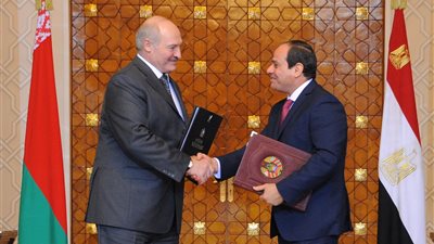 رئيس بيلاروسيا يغادر القاهرة 