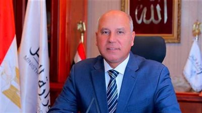 وزير النقل يتفقد أعمال تنفيذ مشروع الخط الأول للقطار السريع