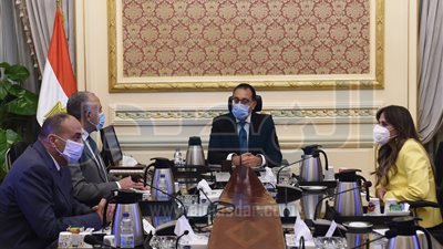 «مدبولى» يكلف برفع درجة الاستعداد للتعامل مع تداعيات الطقس السيئ