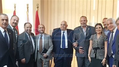 3 وزارات تضع خطة لزيادة الاستثمارات فى القطاع الصناعى