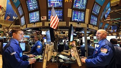 أسهم أمريكا تفتح مستقرة وسط مكاسب التكنولوجيا وهبوط العملة التركية