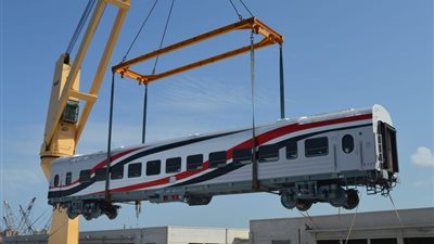 وزير النقل يعلن وصول دفعة جديدة من عربات ركاب السكك الحديدية الجديدة 